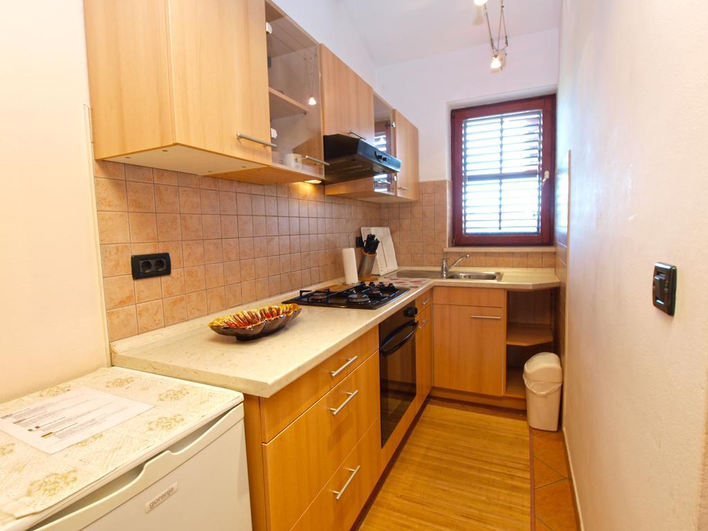 Apartments Voltica 1049 Rovinj Exterior photo